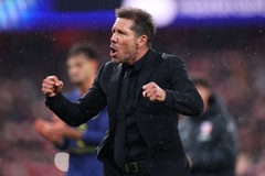Diego Simeone xô đẩy giám đốc thể thao của Arsenal trong cuộc tranh cãi gay gắt