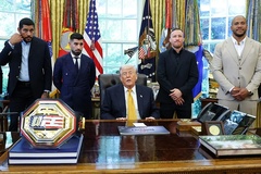 Ilia Topuria và Justin Gaethje "đại náo" Phòng Bầu dục trước thềm đại chiến UFC Nhà Trắng