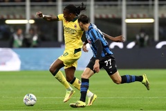AC Milan bị dẫn trước 0-3, bị la ó và nguy cơ mất suất dự Champions League