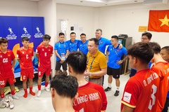 Chủ tịch VFF động viên U17 Việt Nam: “Không có gì phải khóc cả”