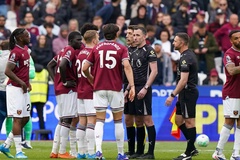 VAR lẽ ra phải cho West Ham hưởng phạt đền trong bàn thắng vào lưới Arsenal bị từ chối