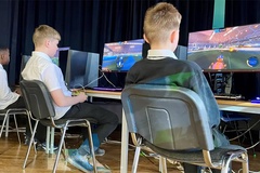Học Esports để làm quản lý, tổ chức sự kiện và phát triển game