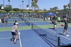 Pickleball đang chiếm lĩnh văn hóa fitness bằng công thức rất đơn giản