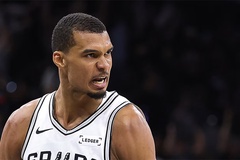 Kỷ lục tại NBA Playoffs 2026: Wembanyama tái hiện sức mạnh hủy diệt của Shaquille O'Neal
