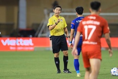 Trọng tài Trần Ngọc Nhớ bị “treo còi” sau sai sót ở trận Thể Công Viettel vs PVF-CAND