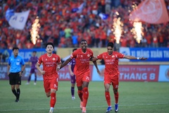 Đình Bắc bùng nổ nhưng vẫn cách xa danh hiệu Vua phá lưới V.League