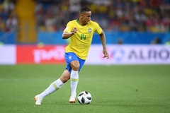 Cuộc khủng hoảng ở vị trí hậu vệ cánh của Brazil xảy ra như thế nào?