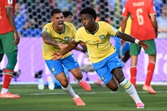 Lập siêu phẩm vào lưới Marốc, Vinicius cân bằng cột mốc World Cup của Ronaldinho