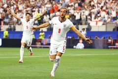 Harry Kane san bằng kỷ lục của huyền thoại Gary Lineker sau cú đúp vào lưới Croatia