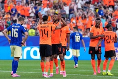 Hà Lan thắng tưng bừng nhờ 2 cú đúp chớp nhoáng của Brobbey và Gakpo