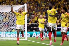 Daniel Munoz phá vỡ bức tường phòng ngự CHDC Congo, đưa Colombia vào vòng knock-out