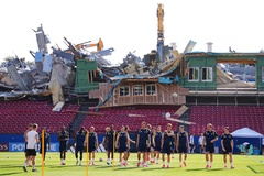 Sốc với cảnh đổ nát tại sân tập của tuyển Thụy Điển ở World Cup 2026