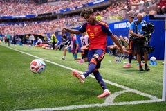 Lamine Yamal: "Đối đầu Ronaldo ư? Tôi không quan tâm đối thủ là ai"