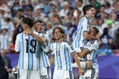 Argentina vượt qua Thụy Sĩ: Nhà Vua chưa chịu rời ngai
