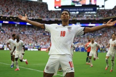 Bellingham biến thành người hùng giúp tuyển Anh ngược dòng vào bán kết World Cup