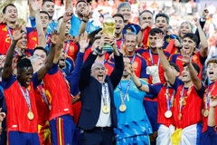Tây Ban Nha vô địch World Cup với chiến thuật vượt ra khỏi "chiếc áo tiki-taka"