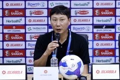 HLV Kim Sang Sik quyết phá "lời nguyền" bảo vệ ngôi vô địch ASEAN Cup