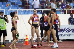 Phá kỷ lục SEA Games, đội chạy 4x400m nam nữ Việt Nam vẫn tuột HCV