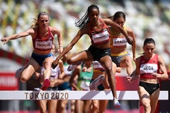Kỷ lục gia thế giới thua đau ở đường chạy 3000m chướng ngại vật nữ Olympic Tokyo