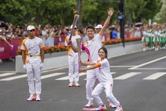 Hoàn thành Lễ rước đuốc Asian Games 19: Thắp sáng tinh thần hòa nhập