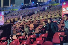 Sau những lời phàn nàn về phân chim, khỉ được phát hiện tại giải cầu lông India Open