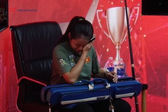 Nguyễn Đức Yến Sinh bật khóc khi lần đầu vô địch carom 3 băng nữ quốc gia