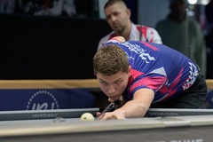 Wiktor Zielinski tạm dẫn đầu BXH giải billiards Premier League Pool 2024