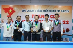 Giải Billiard Carom 3 băng Cúp Ken Nguyễn 30/10: Trần Đức Minh vô địch thật ấn tượng