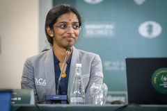 Vaishali Rameshbabu vô địch Candidates Nữ 2026: "Cú nổ" truyền thông của cờ vua Ấn Độ