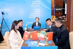 "Song tô" Cẩm Giang Bôi: Khi Cờ Tướng biến thành "vũ điệu ăn ý" trong im lặng