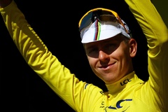 Kaden Groves lần đầu lên bục nhận thưởng, Tadej Pogačar giữ Áo vàng cuộc đua xe đạp Tour de France 2025