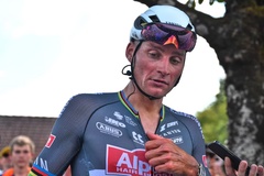 Mathieu van der Poel buộc phải bỏ cuộc đua xe đạp Tour de France 2025 vì viêm phổi