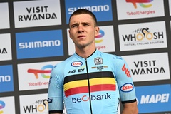 'Tôi có thể vô địch Tour de France': Evenepoel thách thức Pogacar sau khi đặt mục tiêu đua xe đạp năm 2026