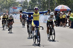 Kết quả đua xe đạp nữ Cúp Biwase: Người đẹp Thái Lan Maneephan Jutatip có "quà 8/3"