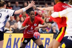 Đến lượt Angola hạ Thụy Điển trong trận đấu cuối cùng của Vòng bảng giải bóng ném nữ vô địch thế giới