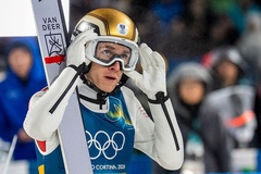 Cú sốc tại Milan Cortina 2026: Đôi giày "giết chết" giấc mơ HCV Olympic mùa đông của Daniel Tschofenig