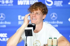 Số 2 thế giới quần vợt đơn nam Jannik Sinner thừa nhận vấn đề ngày càng nghiêm trọng sau khi chuyển đồ đạc về nhà bố mẹ