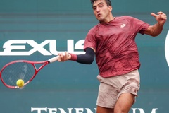 Chung kết quần vợt ATP Houston 2026: Tommy Paul đối đầu "hậu duệ" nhà vô địch World Cup 1986