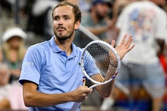Daniil Medvedev "giải mã" Carlos Alcaraz: Khi bản lĩnh kinh nghiệm đánh bại sức trẻ tại quần vợt Indian Wells 2026