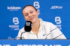 "Ngồi mát ăn bát vàng" tại giải quần vợt Dubai Championships: Amanda Anisimova vào vòng 3 không tốn giọt mồ hôi