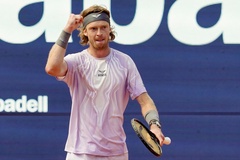 Chung kết quần vợt Barcelona Open: Arthur Fils đại chiến Andrey Rublev và bài toán giá trị thương hiệu sau chấn thương