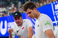 Khủng hoảng phong độ và quyết định "thay tướng" của Hubert Hurkacz: Bài học về quản trị nhân sự trong quần vợt