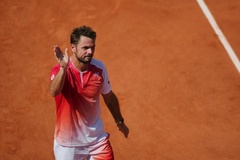 Stan Wawrinka chia tay giải quần vợt Roland Garros sau trận đấu đầy cảm xúc