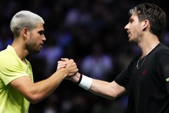 Carlos Alcaraz bất ngờ thua Cameron Norrie tại giải quần vợt Paris Masters 2025