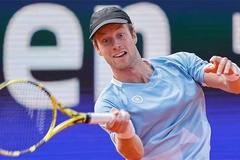 Botic van de Zandschulp mở màn mùa giải quần vợt 2026 với chiến thắng, De Jong bị loại khỏi giải Hong Kong mở rộng