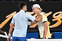 Tennis Australian Open 2024: Djokovic hành xử cũng là số 1 thế giới, vừa bị làm khó liền khen đối phương