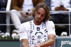 Giải tennis Roland Garros 2022: "Thần Hy Lạp" Stefanos Tsitsipas thua do điều chỉnh vợt?