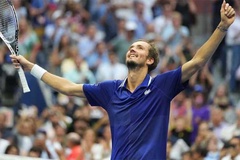 Kết quả tennis mới nhất 1/3: Tay vợt Nga Medvedev lên số 1 thế giới nam