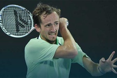Thử thách đất nện ở quần vợt Roland Garros 2026: Adam Walton "thiếu tự tin" tìm cơ hội trước Daniil Medvedev "lận đận"