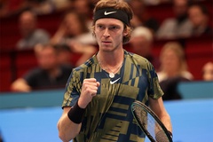 Giải quần vợt WTCC 2025: Rublev ngược dòng ngoạn mục trước Vacherot, Cobolli và Bencic phục thù trận đôi nam nữ